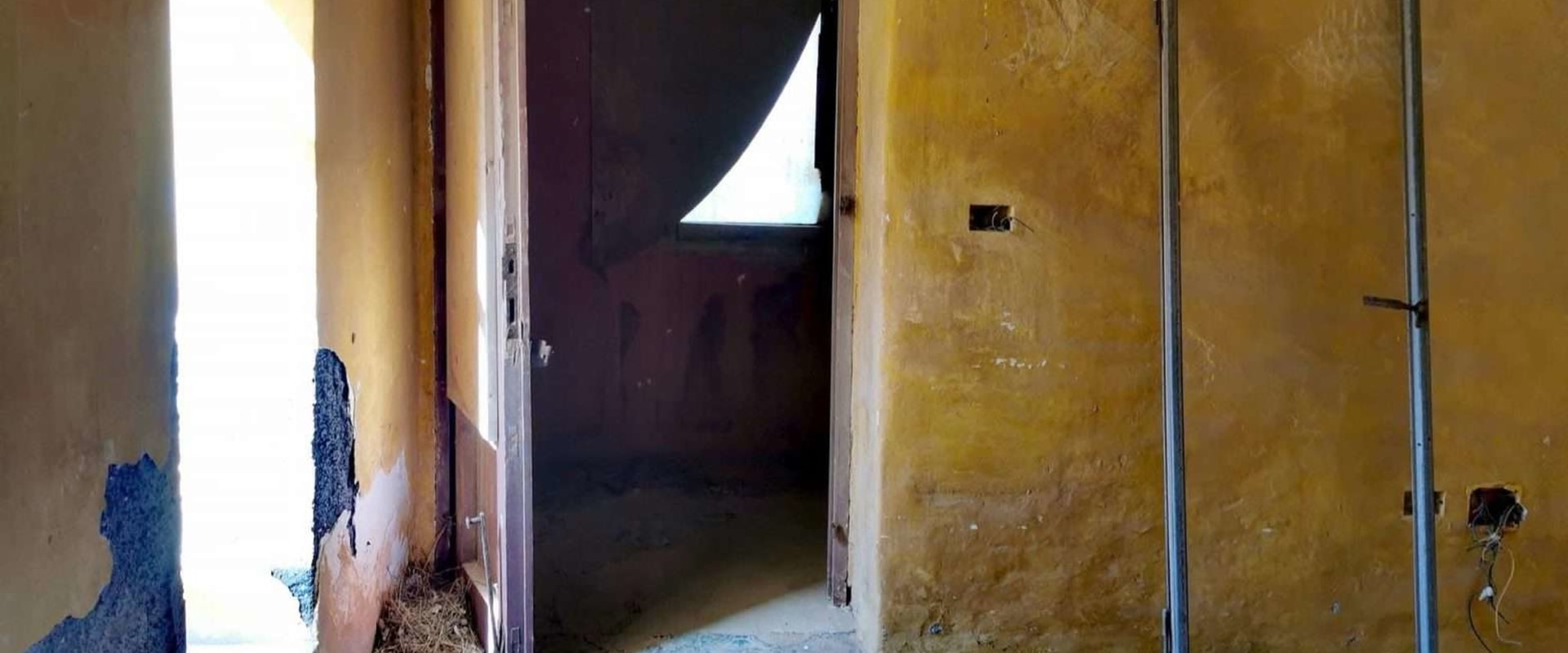 Guida Completa alla Ristrutturazione di una Casa nel Centro Storico di Palermo: Vincoli, Permessi e Lavori Necessari